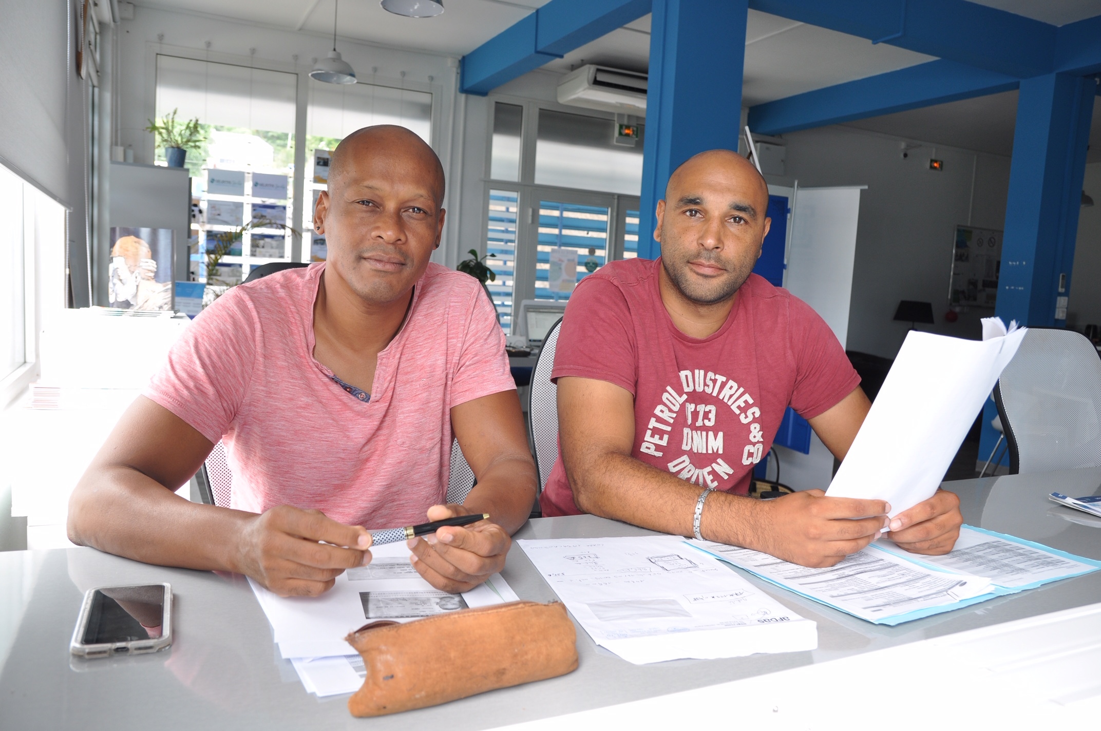  Sidney Marc et Mehdi Schweizer, formateurs et créateurs du CFA Zététique, association résidente au CARé Piton Saint-Leu<br>